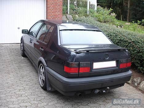 VW Vento SOLGT billede 2