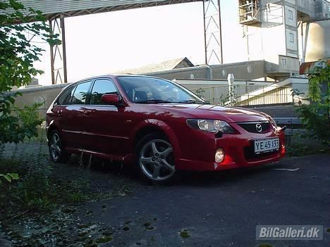 Mazda 323F 2.0i SPORTIVE billede 9