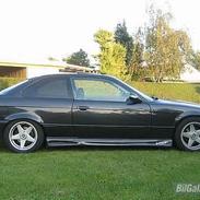 BMW e36 cupe