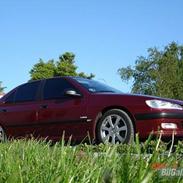 Peugeot 406 R.I.P. total skadet!!