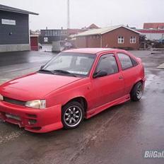 Opel Kadett E 1.6 *SOLGT*