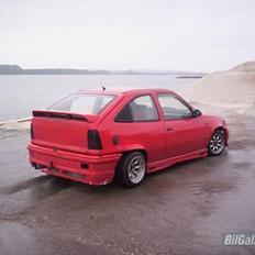 Opel Kadett E 1.6 *SOLGT*