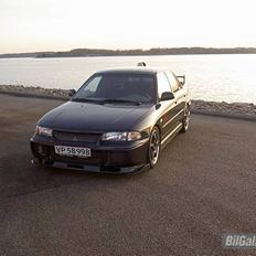 Mitsubishi Lancer 1.6 Glxi  SOLGT :/