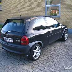 Opel Corsa B 1.4 16v