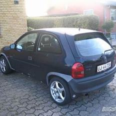 Opel Corsa B 1.4 16v
