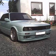 BMW E30 320I solgt