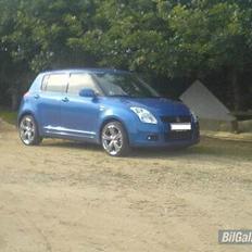 Suzuki SWIFT LOWRIDER!