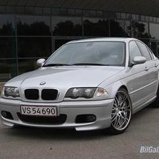 BMW E46 320I