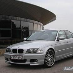 BMW E46 320I