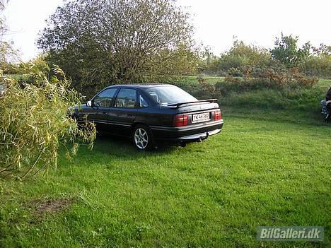 Opel Vectra A 2,0i TOTALSKADET billede 3