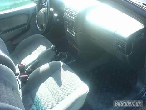 Opel Vectra A 2,0i TOTALSKADET billede 7