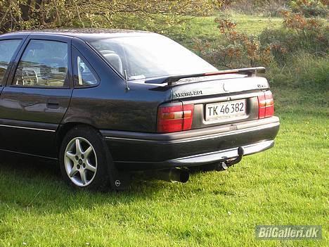 Opel Vectra A 2,0i TOTALSKADET billede 8