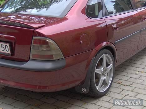 Opel vectra b  cdx savnet ! - er bare helt tosset med de lygter !! billede 16