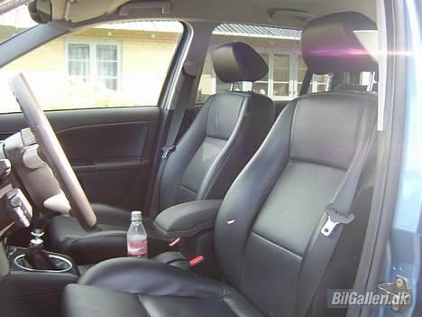 Ford Mondeo Ghia billede 8