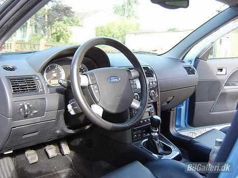 Ford Mondeo Ghia billede 9
