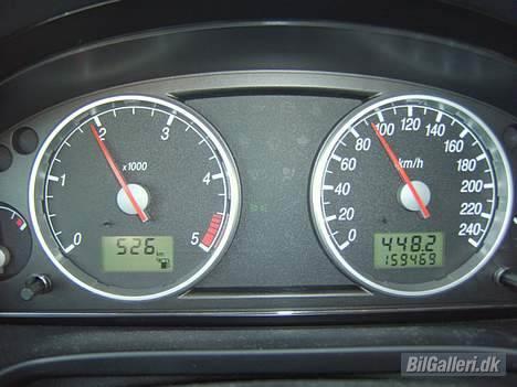 Ford Mondeo Ghia - Læg tallene 526 og 448,2 sammen ig divider med 58,5 ltr. 16,9 km/ltr.  billede 11