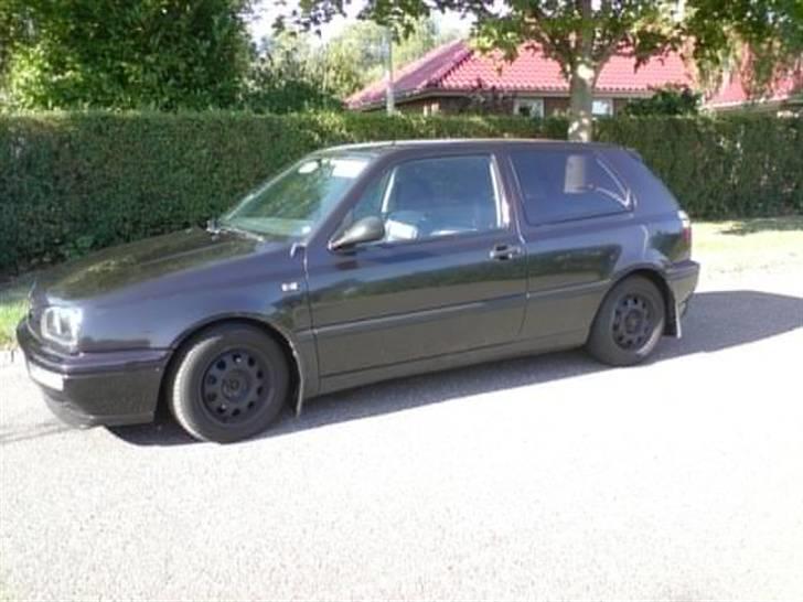 VW 3 - SOLGT - Året sommer billed af bilen - næsten hel sommerklar billede 5