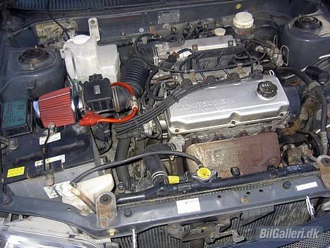 Mitsubishi Lancer 1.6 Glxi  SOLGT :/ billede 9