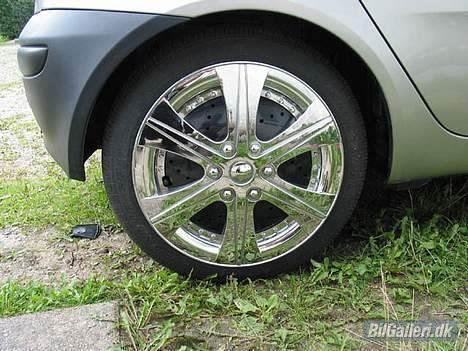 Fiat PUNTO SX 1.2 8V 5 Dørs  - Billede af mine styler kapsler som laver 14" om til 16" look billede 5