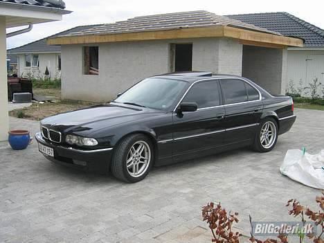 BMW 740i SOLGT billede 12