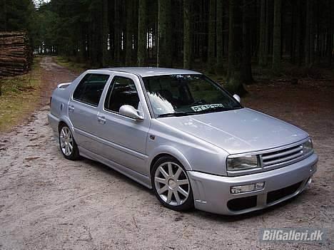 VW vento *SOLGT* billede 5