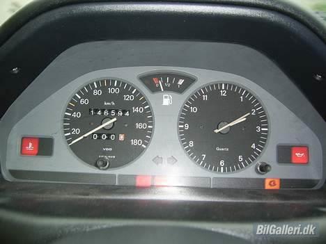 Peugeot 106 XR SOLGT billede 9
