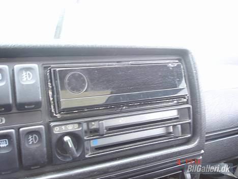 VW Golf 2 1.8 - JVC billede 15