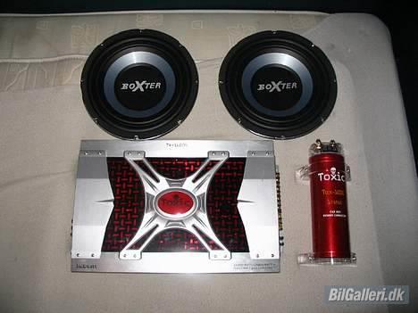 Opel Corsa B 1.4 16v - Sub + Tilbehør :) Kommer til at pynte godt i det lille fine bagagerum! billede 12