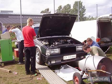 Volvo 740 tic.    solgt - på rullefeldt ved volvo træf i kolding 223 hk 328 nm. med 0-7 i lade tryk ca den   02-9 06 billede 12