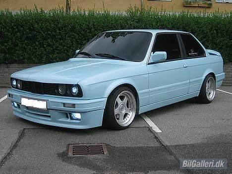 BMW E30 320I solgt billede 1