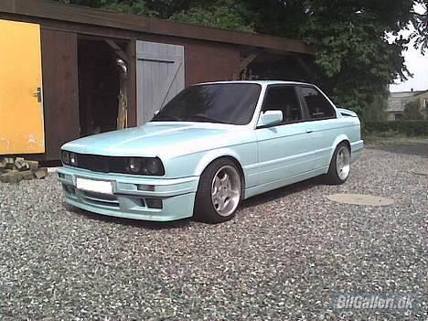 BMW E30 320I solgt billede 3