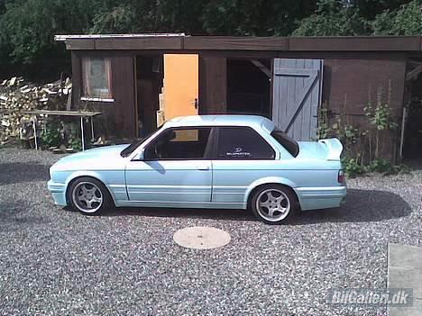 BMW E30 320I solgt billede 4