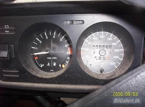 VW golf 1(solgt) - læg mærke til med omdrejningstæller billede 5