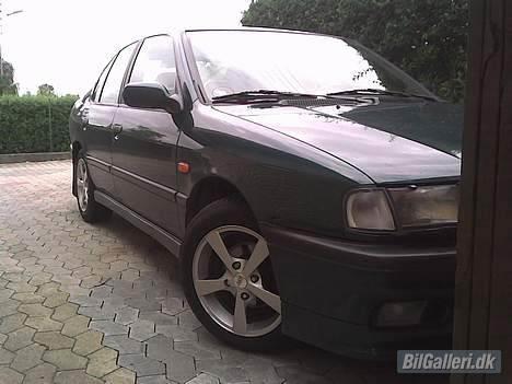 Nissan Premiera 1,6 sri(solgt) billede 1