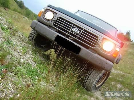 Nissan patrol GR SOLGT billede 2