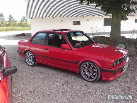 BMW E30 3,5l turb solgt :( billede 1