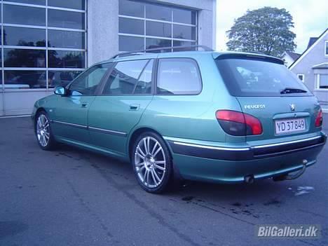 Peugeot 406 - 18" aez med perreli 225/40/18 billede 2