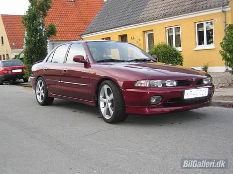 Mitsubishi Galant solgt billede 2