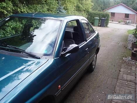 Ford escort byttet væk  - fra siden med m3 spejle  billede 10
