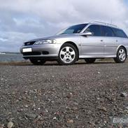 Opel vectra 2.0 DTI    SOLGT
