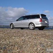 Opel vectra 2.0 DTI    SOLGT