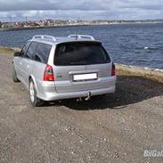 Opel vectra 2.0 DTI    SOLGT