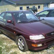 Ford Escort 1,8i Sport *SOLGT*