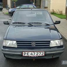 Peugeot 309 Kick *DØD/SOLGT*