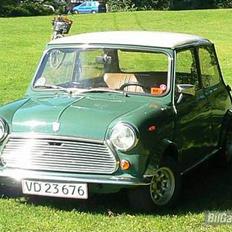 Mini Mascot 850 (SOLGT)