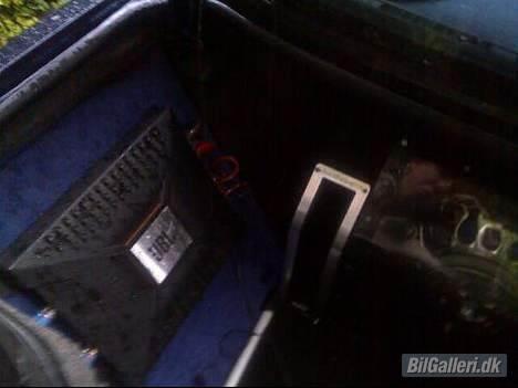 Nissan Bluebird 2,0 slx solgt billede 15