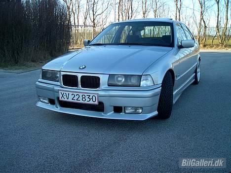 BMW 325 TDS billede 5
