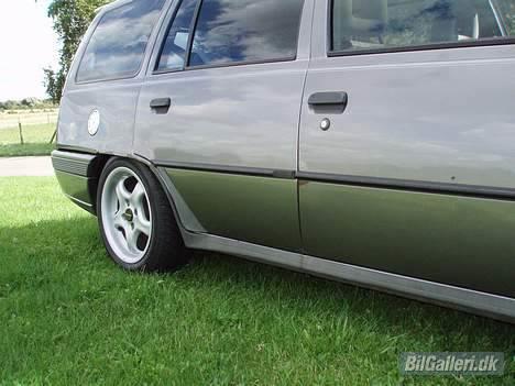 Opel kadett e caravan  Solgt billede 11