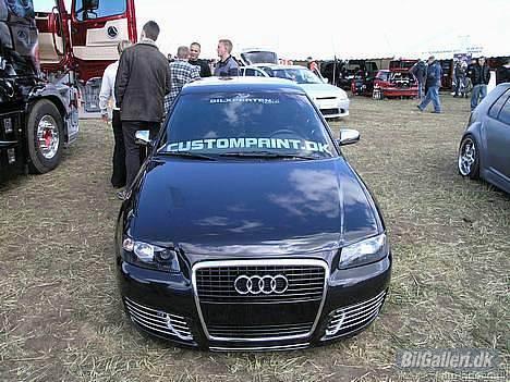 Audi A3 1.8T SOLGT... - Udstillet for BilXperten Køge til DHB2006... Min kammerats matgrå Golf IV fra Vmax ved siden af...!!! billede 9