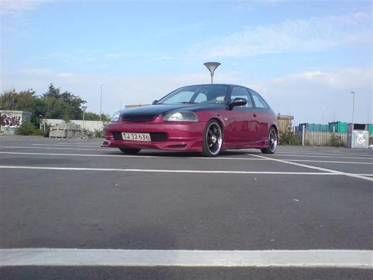 Honda Civic 1.6 VTI SOLGT - www.astina.dk billede 1